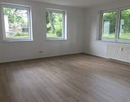 3 Zimmer Erdgeschosswohnung mit Garten und Stellplatz zur Miete in Wittgensdorf