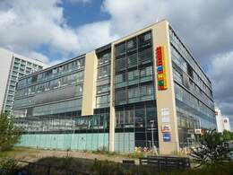 Dienstleister der Energiebranche mietet 1.065 m² Bürofläche im Bürohaus Prager Straße 3 in Dresden an