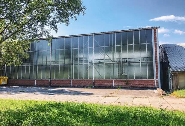 Pirna: Mietvertrag über 500 m² Halle vermittelt!