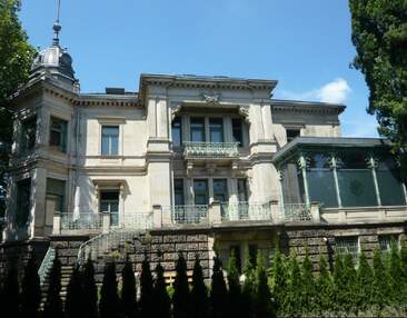 Repräsentative Gewerbefläche in der Puschkin Villa in Dresden zur Miete