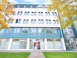 Ebenerdige Ladenfläche mit großer Schaufensterfront nahe Stadtzentrum Dresden zur Miete