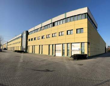 Ab sofort zur Anmietung verfügbar +++ Büroflächen in Dresden nahe Heidenau zur MIETE