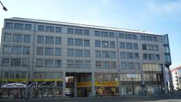 Mietvertrag über ca. 400m² Ladenfläche am Postplatz in Dresden vermittelt