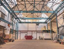 Auch kurzfristig Anmietbar! Halle mit rund 1.000 m² in Dresden Laubegast zur Miete