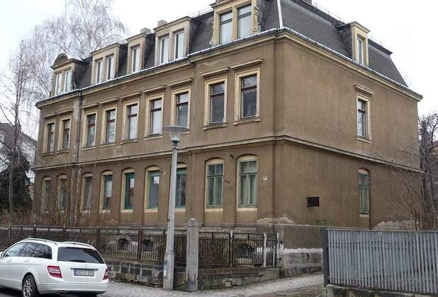 DER IMMO TIP konnte unsaniertes Mehrfamilien in Dresden vermitteln.