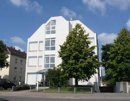 Pressemitteilung - Bürohaus mit einer Gesamtnutzfläche von 1.257 m² in Dresden Neustadt durch DER IMMO TIP vermittelt.