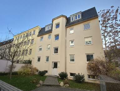 Gemütliche 3 Raumwohnung am  Dresdner Waldschlösschen mit Balkon zu mieten!