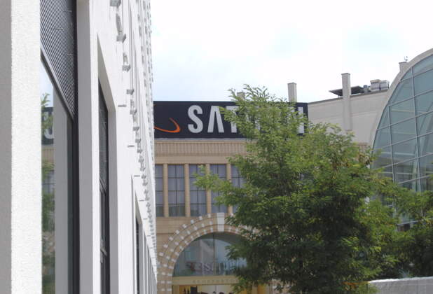 DER IMMO TIP vermietet Laden im Chemnitzer "Bürgerhaus am Wall"
