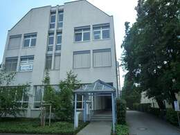 Sehr repräsentatives Penthouse-Büro in Dresden vermietet!