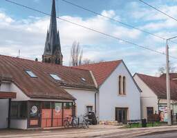 420 m² Gewerbefläche im Stadtteilzentrum LEUBEN zur Miete