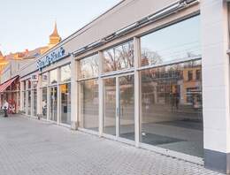 Ladenfläche mit großer Schaufensterfront in Dresden-Löbtau zur Miete