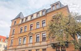 Dresden: DER IMMO TIP vermittelt Kaufvertrag zu Wohn- und Geschäftshaus