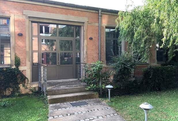 Startup-Unternehmen mietet 185m² Büroloft in Dresden Johannstadt