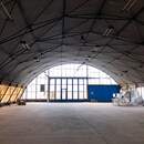Pirna: Vermittlung eines Mietvertrags für 525 m² Hallenfläche