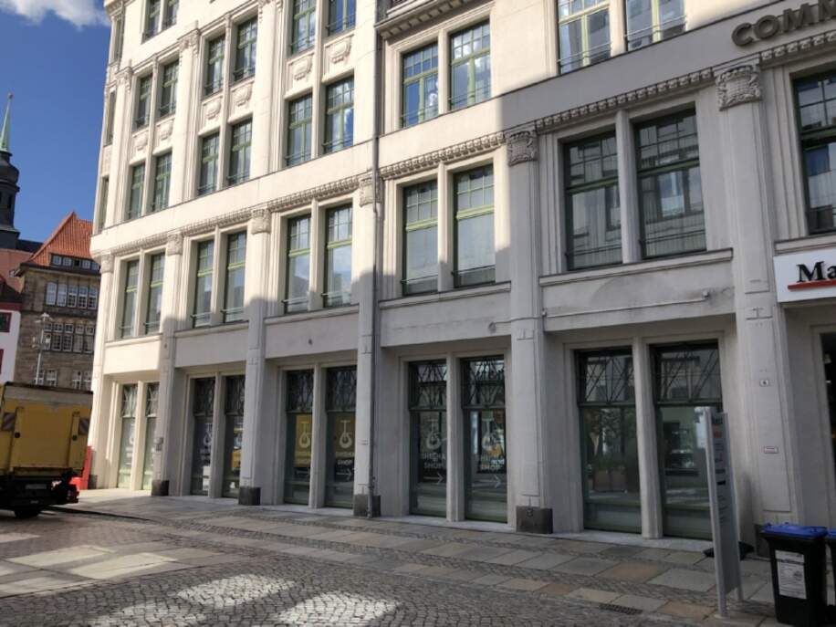 Ansicht West mit Bestuhlungsbereich