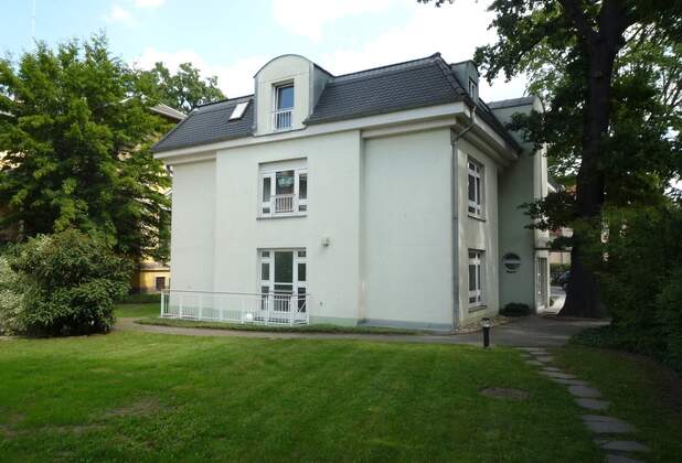 Mietvertrag über 200 m² an physiotherapeutische Praxis in Dresden vermittelt