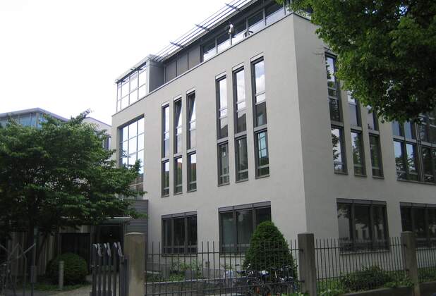 Mietvertrag an ein deutschlandweit aktives Therapiezentrum in Dresden vermittelt