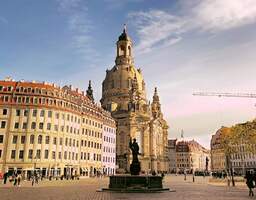 Laden in direkter Umgebung der Frauenkirche in Dresden zur Miete