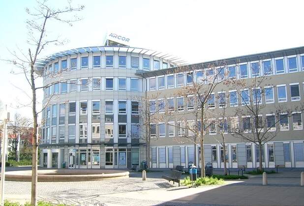 Neuer Mieter im Bürozentrum Falkenbrunnen