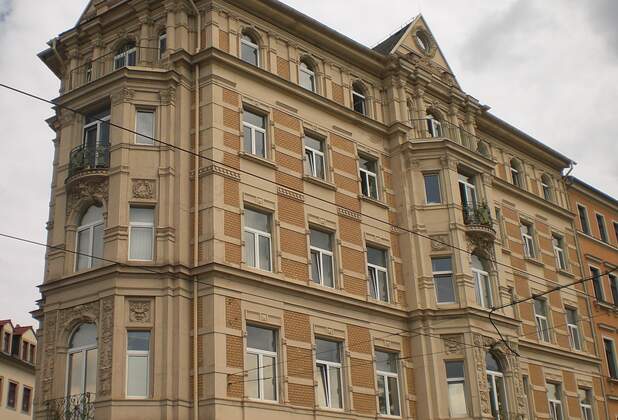 DER IMMO TIP vermittelt erneuten Mietvertrag in Dresdner Bürohaus