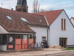 245 m² Gewerbefläche im Stadtteilzentrum LEUBEN zur Miete