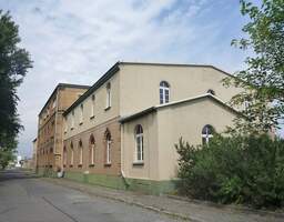 Firmensitz hinter nostalgischer Klinkerfassade - Bürogebäude in ruhiger Lage