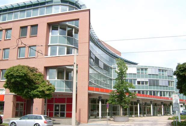 820 m² an ein Küchenstudio im Hansa-Zentrum in Dresden vermietet